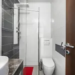 Appartmants 2 With Pool And Private Jakuzzi וודיצה