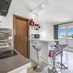 Appartmants 2 With Pool And Private Jakuzzi