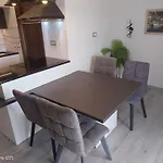 בית הארחה Appartmants 2 With Pool And Private Jakuzzi וודיצה