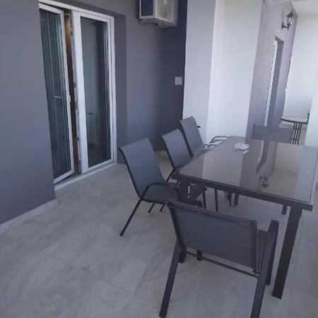 Guest house Tomic Vodice