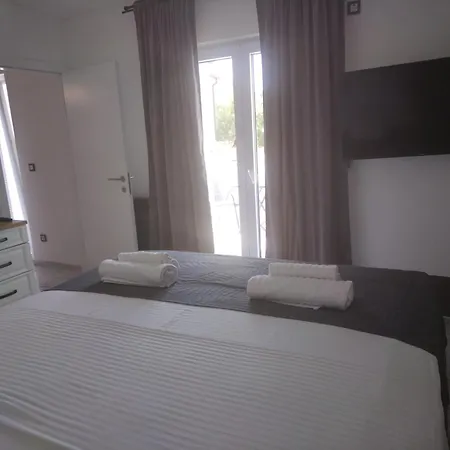 Tomic Guest house