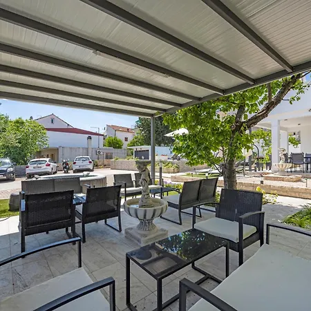 Guest house Tomic 4*