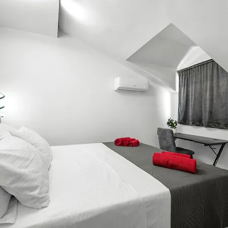 Tomic Casa de hóspedes Vodice