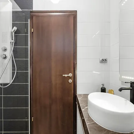 Appartmants 2 With Pool And Private Jakuzzi Guest house 4*