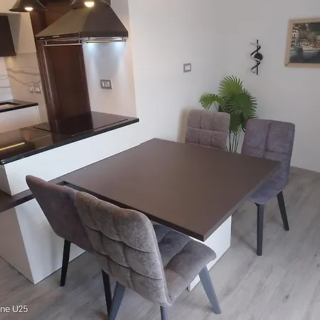 Guest house Appartmants 2 With Pool And Private Jakuzzi Vodice