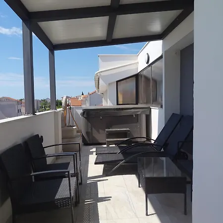Appartmants 2 With Pool And Private Jakuzzi