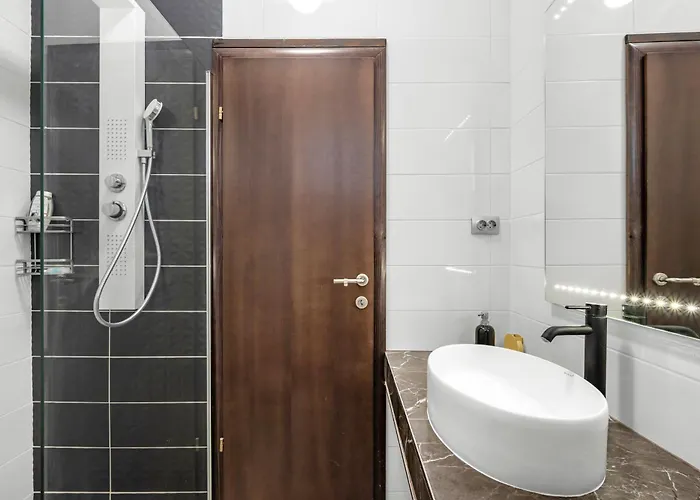 Tomic ゲストハウス 4*