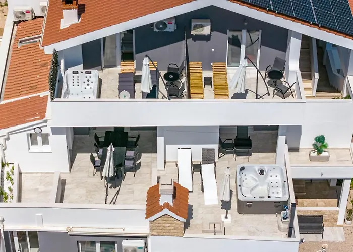 Tomic ゲストハウス